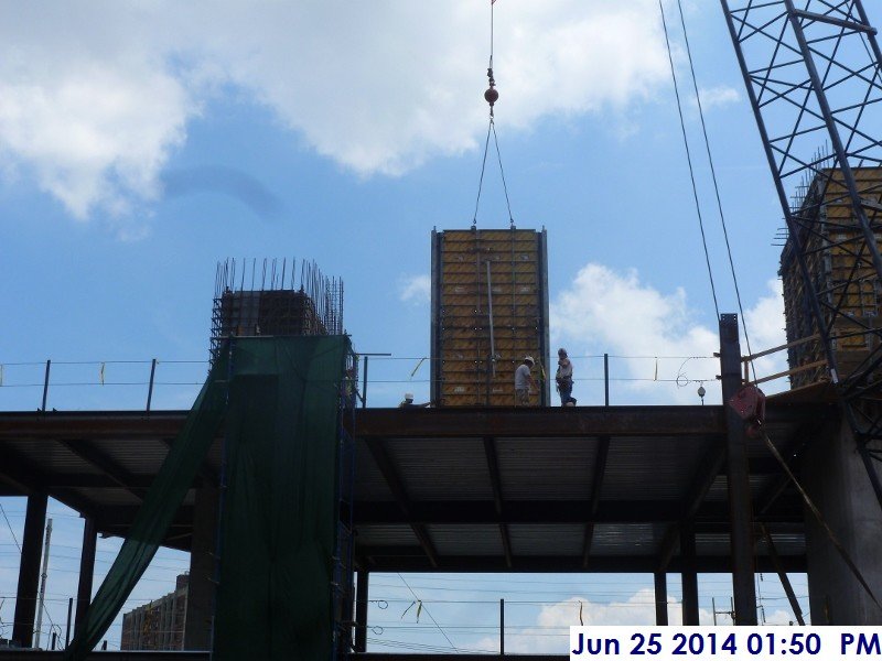 Unloading shear wall panels onto the 3rd floor for Elev. 1,2,3 Facing South (800x600)